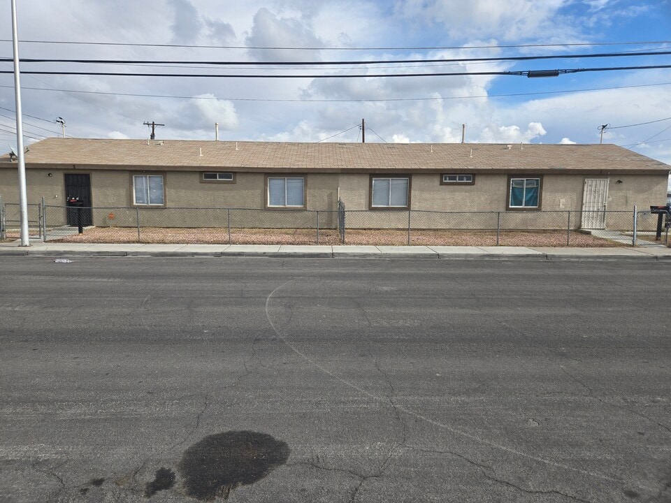 1280 Blankenship Ave, Unit 2 in Las Vegas, NV - Building Photo
