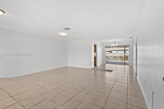 11431 NW 29th St in Sunrise, FL - Building Photo - Building Photo