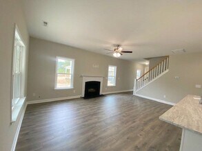 116 Auburn Bay Dr in Pikeville, NC - Building Photo - Building Photo