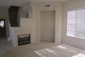 7143 Tanager Dr in Carlsbad, CA - Building Photo - Building Photo