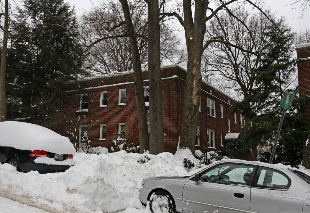 2316 40th Pl NW in Washington, DC - Building Photo