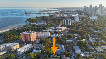 1234 Beach Dr NE in St. Petersburg, FL - Building Photo