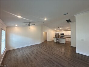 136 Francis Ave in Ft. Myers, FL - Building Photo - Building Photo