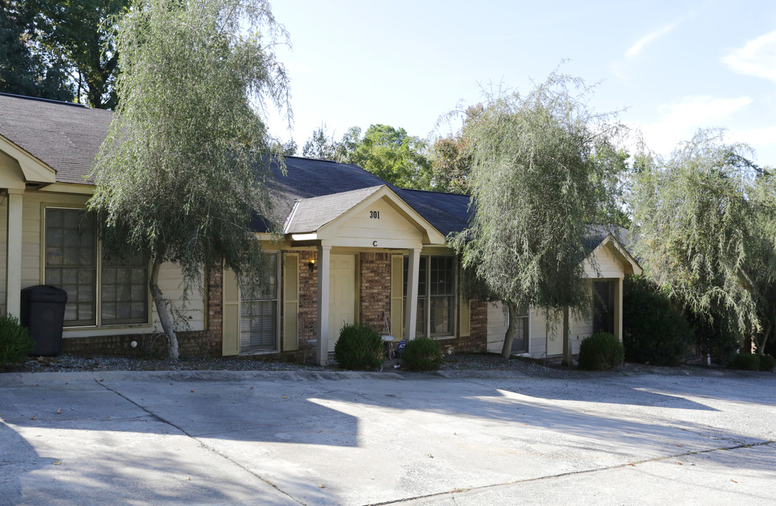 Nekia Apartments in Columbus, GA - Building Photo