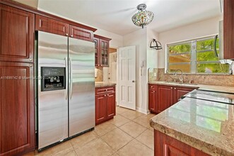 829 Palermo Ave in Coral Gables, FL - Building Photo - Building Photo