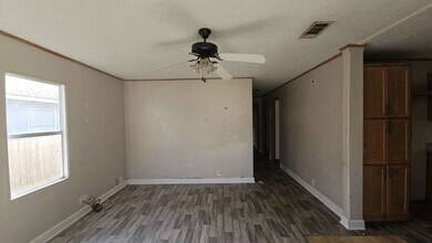 11919 Kingslake Forest Dr in Houston, TX - Building Photo - Building Photo