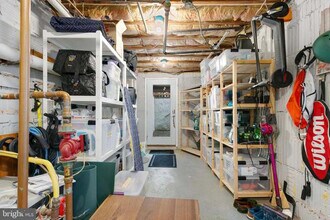 8601 Mayfair Pl in Silver Spring, MD - Building Photo - Building Photo