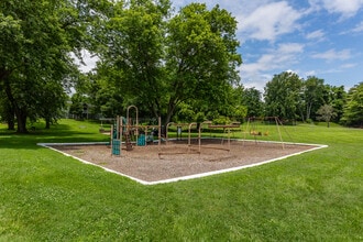 Chelsea Place in Murfreesboro, TN - Foto de edificio - Building Photo