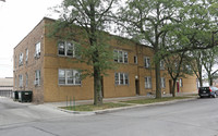 5903 W Irving Park Rd in Chicago, IL - Building Photo - Building Photo