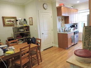 7 Marney St, Unit 2 in Cambridge, MA - Building Photo - Building Photo