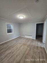 176 Webster Ave in Yonkers, NY - Building Photo - Building Photo