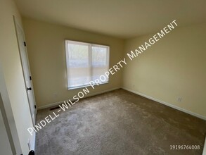 6167 Loch Laural Ln in Raleigh, NC - Building Photo - Building Photo