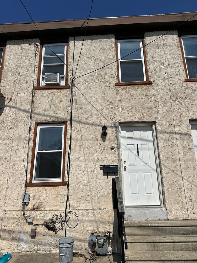 6507 Old Marshall Rd in Upper Darby Township, PA - Building Photo - Building Photo