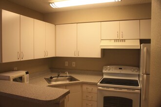 5016 Park Central Dr in Orlando, FL - Building Photo - Building Photo