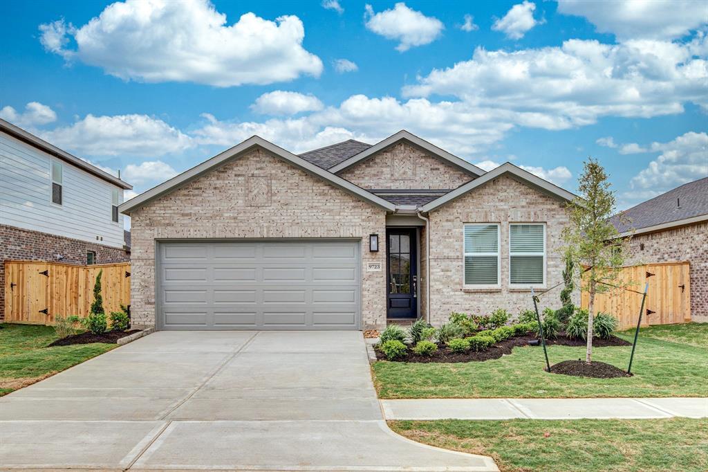 9723 Rialto Hts Dr in Cypress, TX - Building Photo