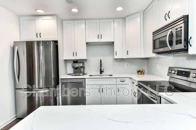 1110 N Randolph St in Arlington, VA - Building Photo - Building Photo