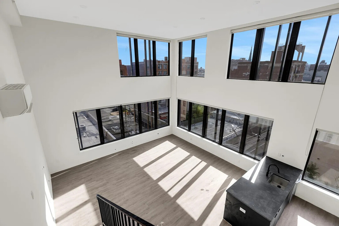 Freedom Lofts in Philadelphia, PA - Building Photo