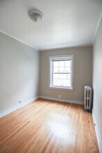2465 W Gunnison St in Chicago, IL - Building Photo - Building Photo