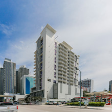 West Brickell View in Miami, FL - Foto de edificio - Building Photo