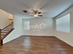 12526 N 60th Ave in Glendale, AZ - Foto de edificio - Building Photo