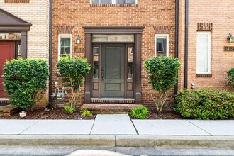 1424 Trafalgar Ln in Frederick, MD - Building Photo - Building Photo