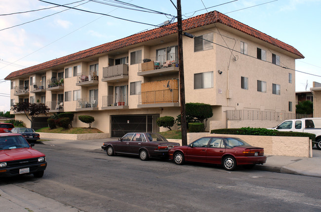 4705 W 152nd St in Lawndale, CA - Building Photo - Building Photo