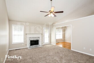 4425 Red Rock Point in Suwanee, GA - Building Photo - Building Photo