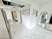 944 Jefferson Ave, Unit 9 in Miami Beach, FL - Building Photo - Building Photo