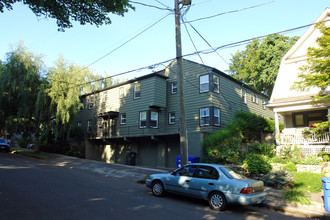 The Twelve Plex in Portland, OR - Building Photo - Building Photo