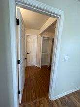 5963 Teakwood Dr in Greendale, WI - Foto de edificio - Building Photo