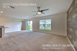 16315 Little Garden Dr in Wimauma, FL - Building Photo - Building Photo