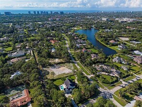 198 Carica Rd in Naples, FL - Foto de edificio - Building Photo