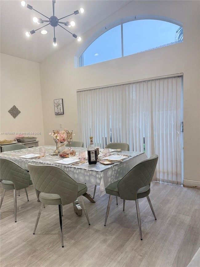 3832 SW 53rd St in Fort Lauderdale, FL - Building Photo - Building Photo