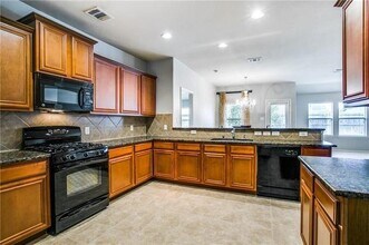 9721 Sleepy Hollow Dr in McKinney, TX - Building Photo - Building Photo