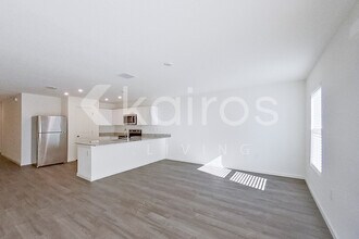 8736 103rd Ave in Vero Beach, FL - Building Photo - Building Photo