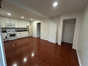 1856 Pamela Ct in Simi Valley, CA - Building Photo - Building Photo