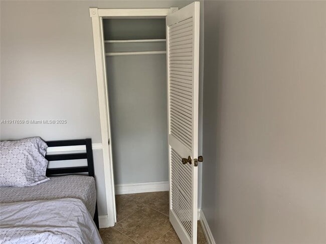 2021 SW 38th Ave in Fort Lauderdale, FL - Building Photo - Building Photo