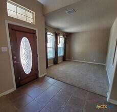 310 Royal Troon Dr in Cibolo, TX - Foto de edificio - Building Photo