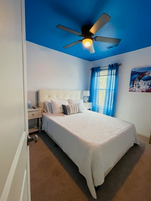709 Elton Ave in Carolina Beach, NC - Foto de edificio - Building Photo