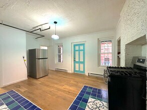 58 Dubois St, Unit 6 in Newburgh, NY - Building Photo - Building Photo