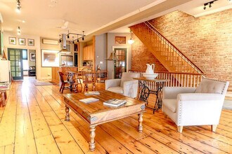 258 Warren St in Hudson, NY - Building Photo - Building Photo