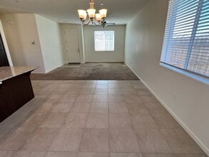 3306 Manchester St in Tulare, CA - Building Photo - Building Photo