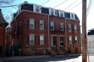 41-43 Crescent St Apartments