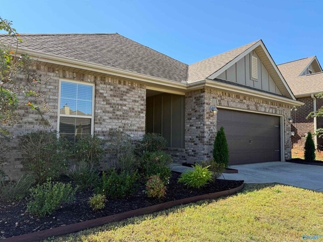 132 Riverfront Dr in Madison, AL - Foto de edificio - Building Photo