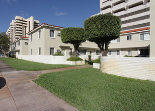 539 Valencia Ave in Coral Gables, FL - Building Photo - Building Photo