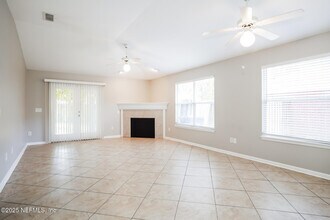 1104 Ajuga Ct in Jacksonville, FL - Building Photo - Building Photo