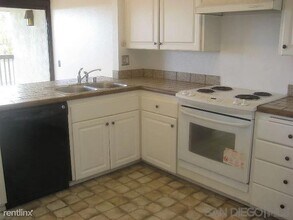 6379 Caminito Luisito in San Diego, CA - Building Photo - Building Photo