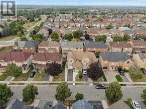 36 Zebra Trail in Brampton, ON - Building Photo - Building Photo