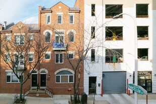 212 S 24th St in Philadelphia, PA - Building Photo