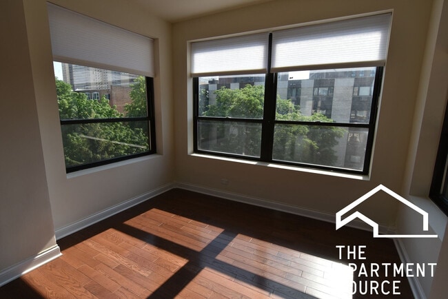 property at 3802 N Pine Grove Ave